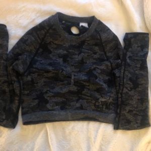 Gymshark seamless camo longsleeve crop